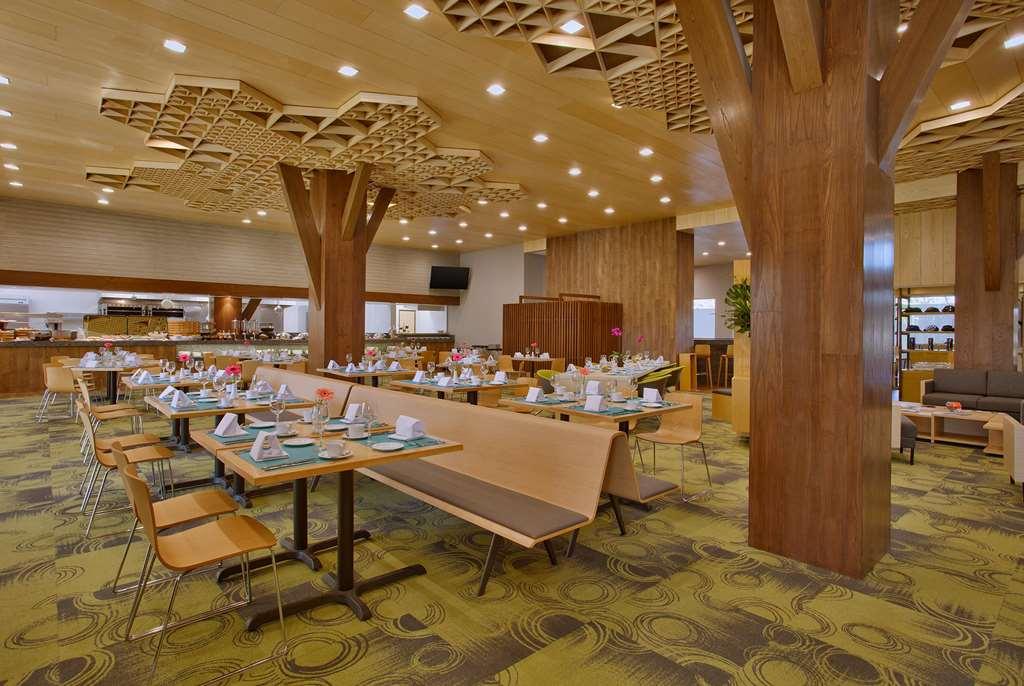 Galeria Plaza Irapuato Hotel Restoran foto