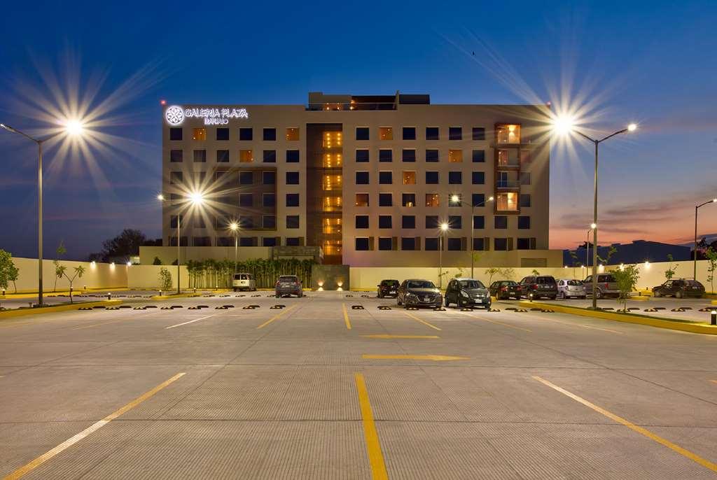 Galeria Plaza Irapuato Hotel Bagian luar foto