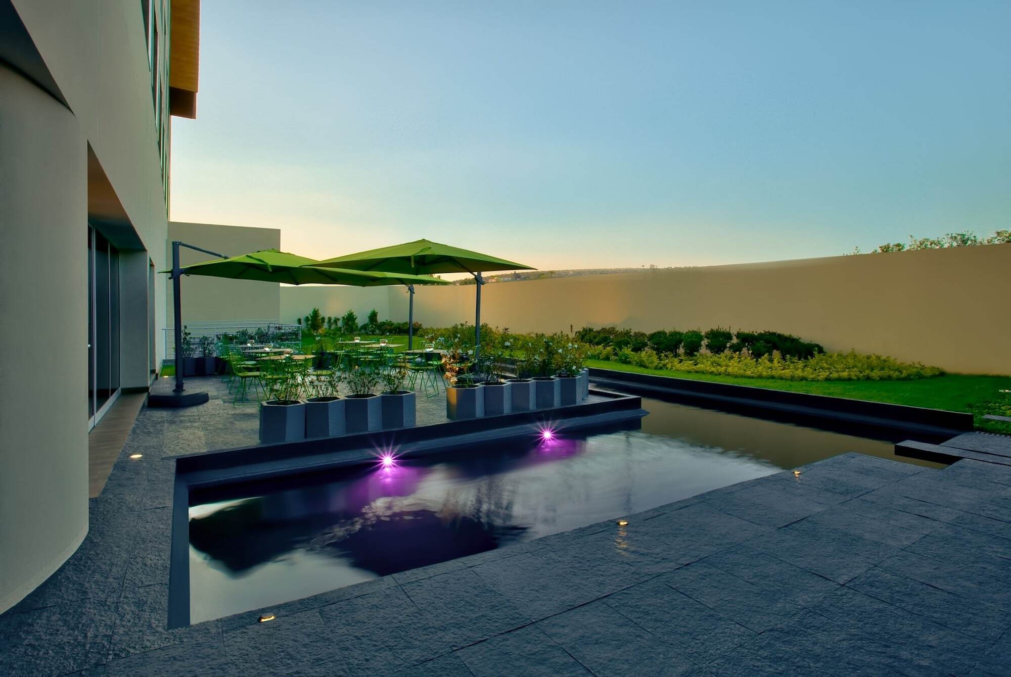 Galeria Plaza Irapuato Hotel Bagian luar foto