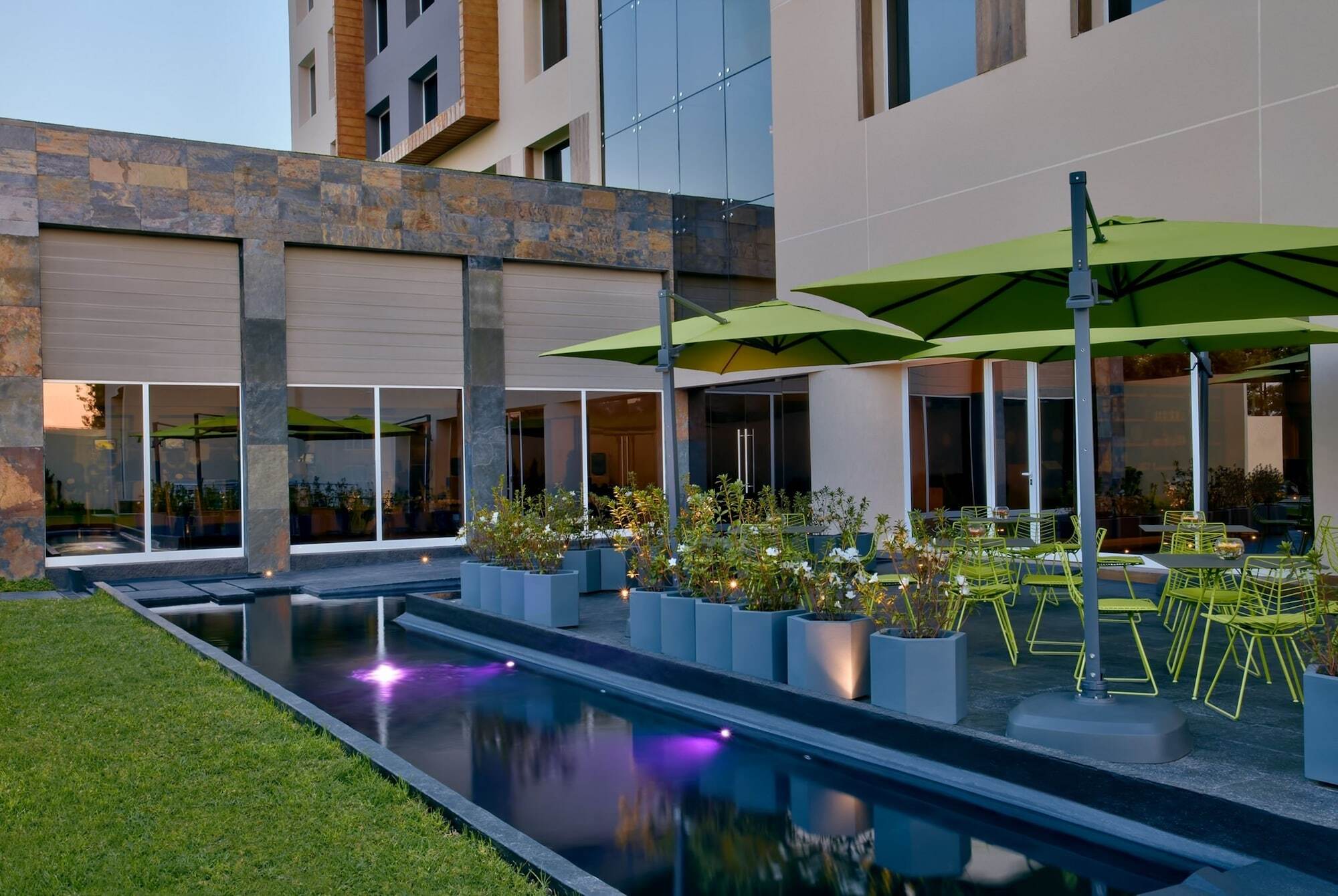 Galeria Plaza Irapuato Hotel Bagian luar foto